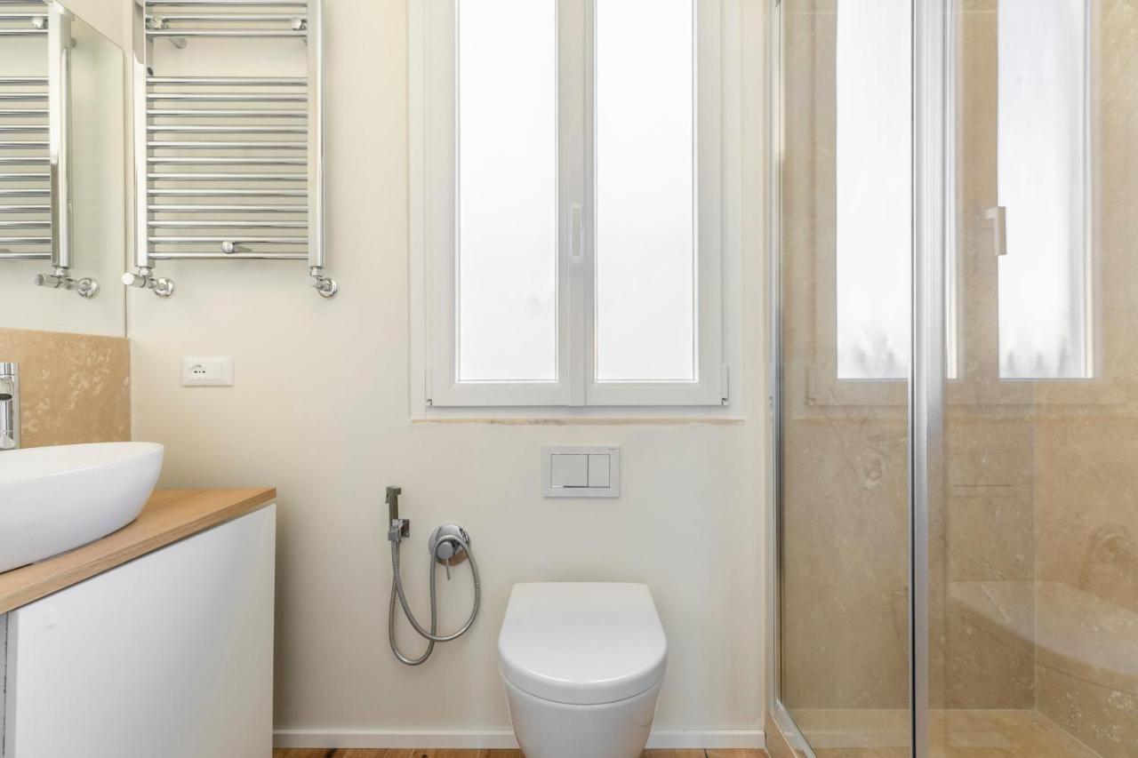 La Dolce Vita - Sunny Penthouse Trastevere Station 100Sqm Roma Ngoại thất bức ảnh