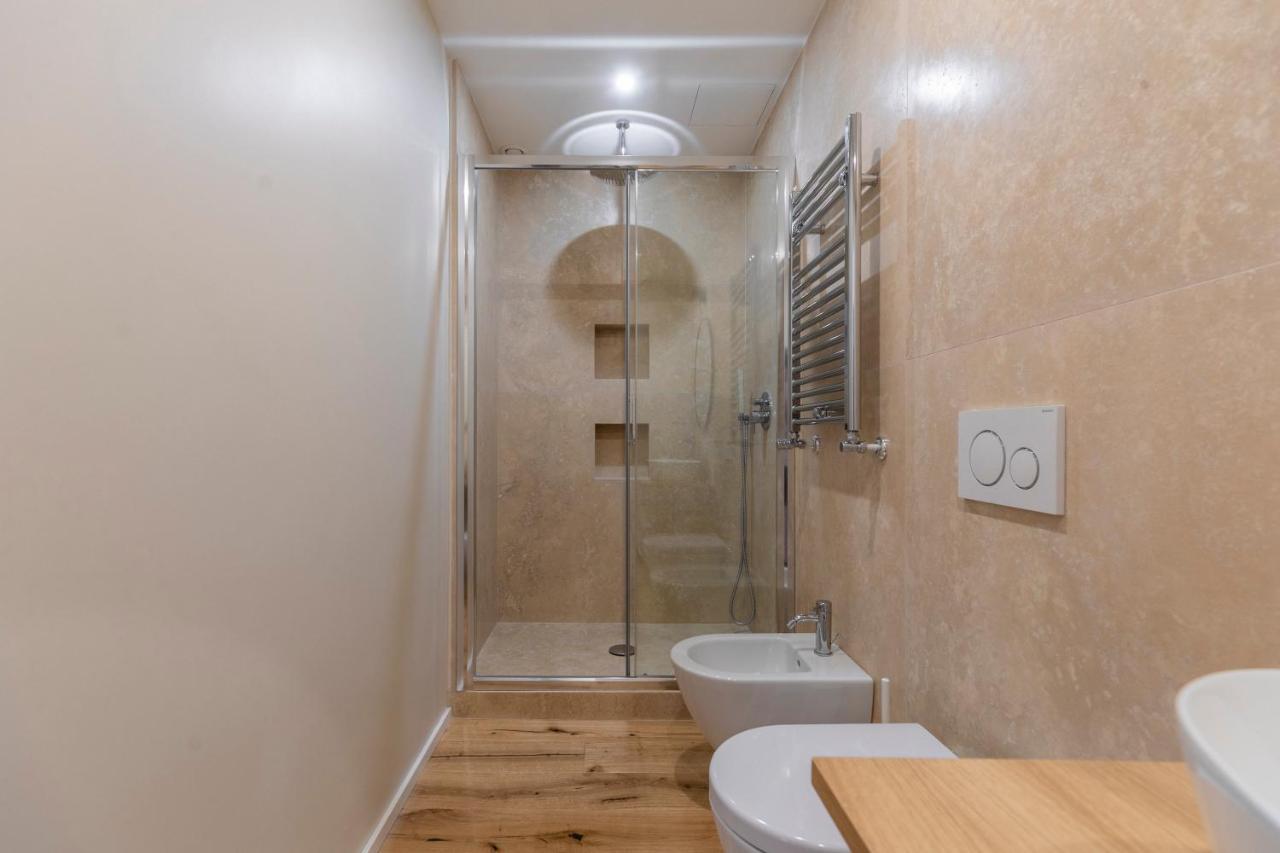 La Dolce Vita - Sunny Penthouse Trastevere Station 100Sqm Roma Ngoại thất bức ảnh