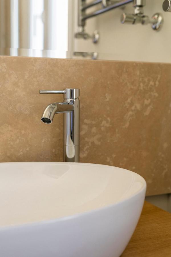La Dolce Vita - Sunny Penthouse Trastevere Station 100Sqm Roma Ngoại thất bức ảnh
