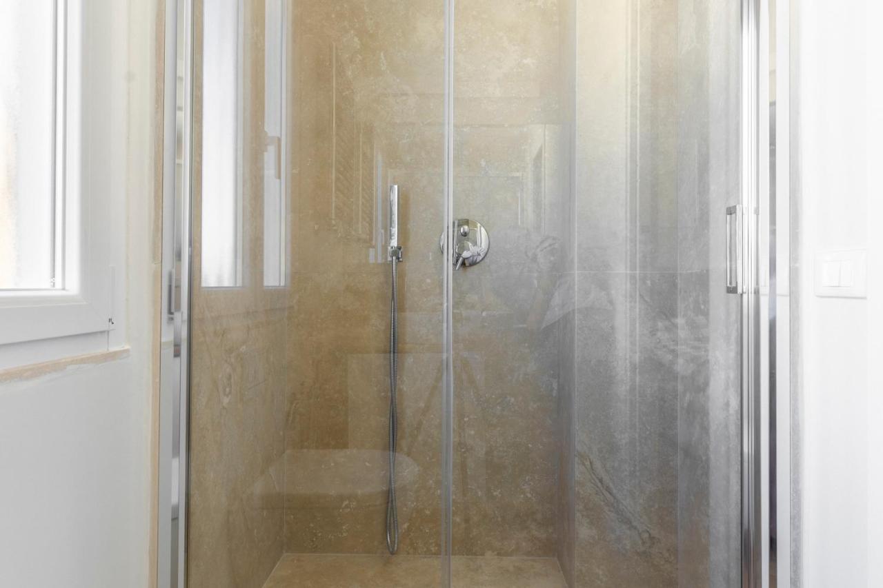La Dolce Vita - Sunny Penthouse Trastevere Station 100Sqm Roma Ngoại thất bức ảnh