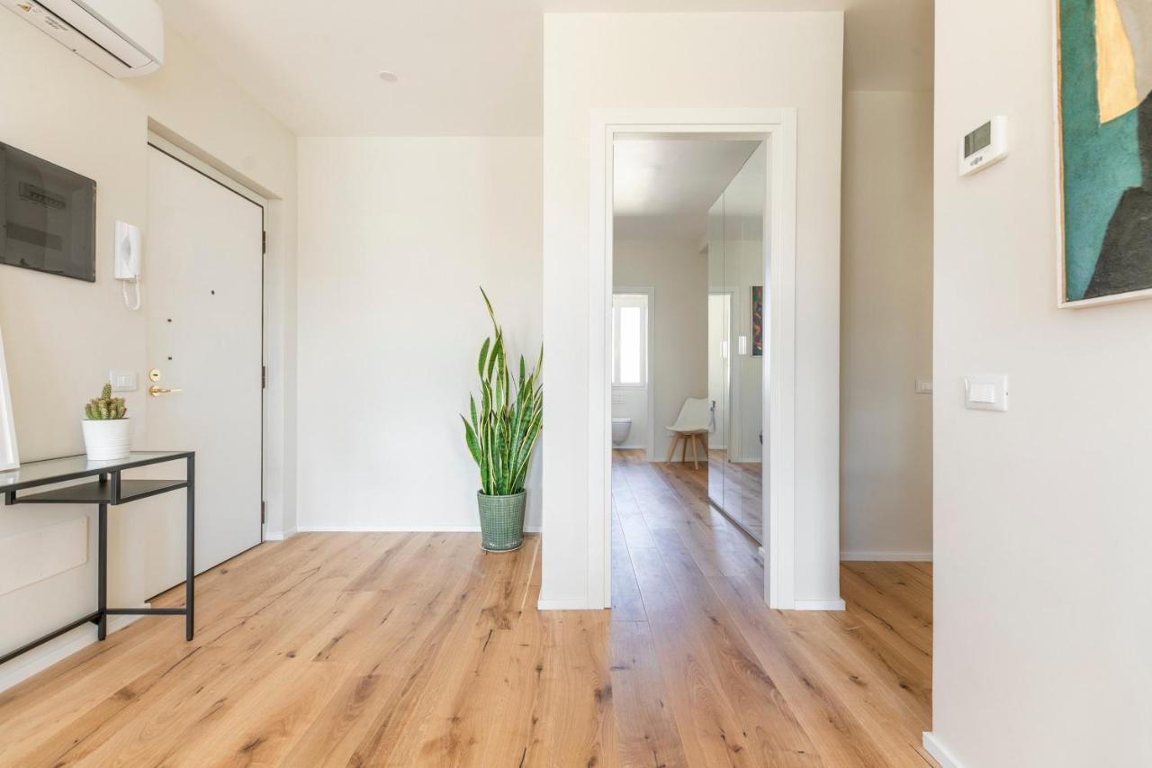 La Dolce Vita - Sunny Penthouse Trastevere Station 100Sqm Roma Ngoại thất bức ảnh